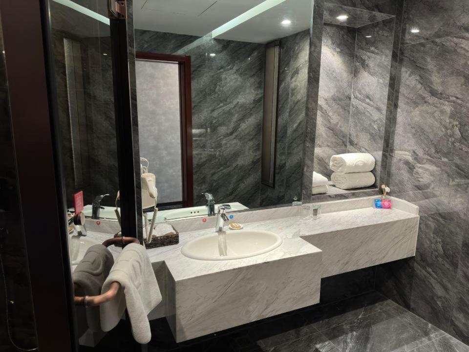 Beijing Jingyi Hotel المظهر الخارجي الصورة